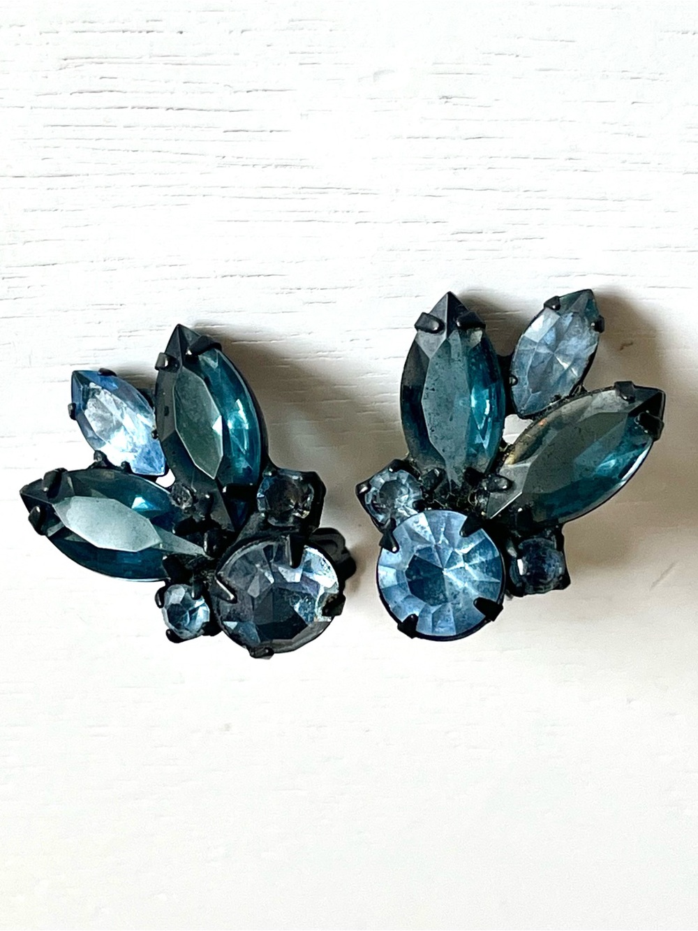 Vintage Blue Teal Rhinestone Clip Earrings Black Japanned Navette MCM Art Deco